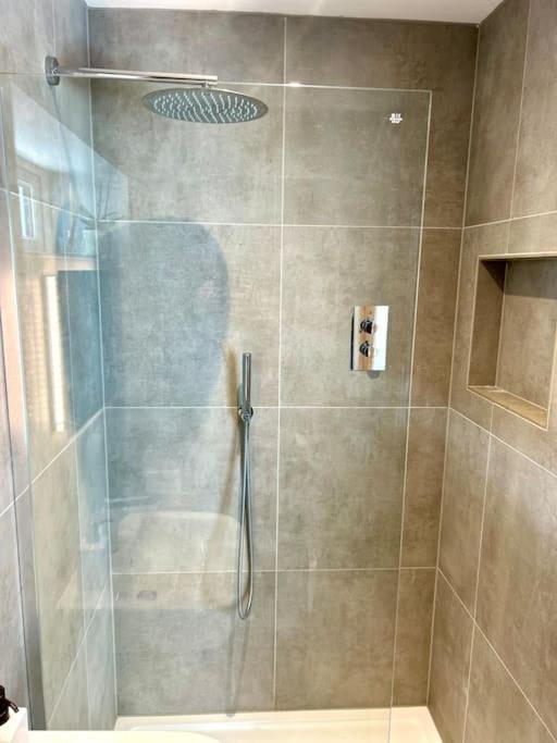 Relaxing Private Entrance Ensuite With Stunning Sea View And Swimspa Apartment Saint Lawrence (Isle of Wight)